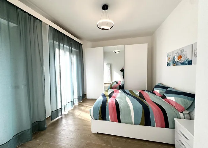Florence Apt